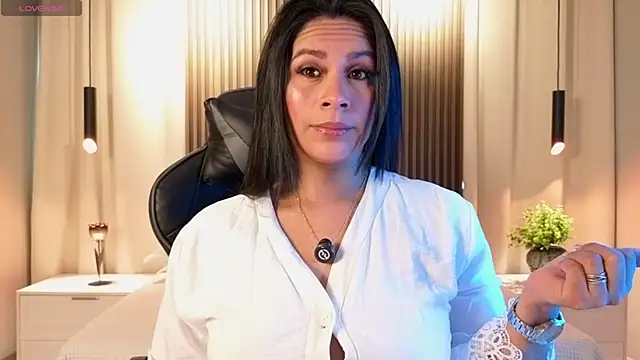 Sofia Convers online show from April 15, 1:04 pm