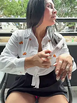 Snapshot of Sofia_Convers chatting on July 4, 2:32 pm Sofia Convers online show from July 4, 2:32 pm