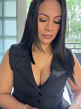 Snapshot of Sofia_Convers chatting on June 6, 1:05 pm Sofia Convers online show from June 6, 1:05 pm