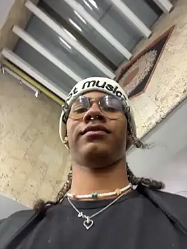 Maxim-Walker online show from November 30, 2:23 am