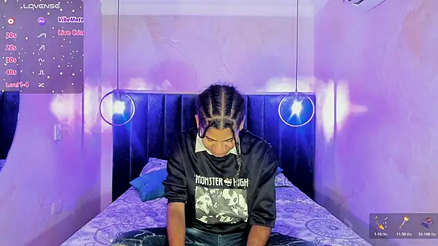 Maxim-Walker online show from November 10, 3:00 am