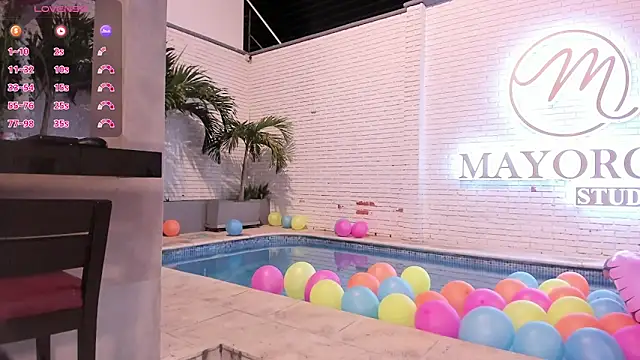 Maxim-Walker online show from October 31, 3:36 am