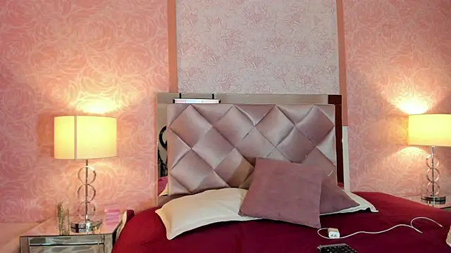 Maxim-Walker online show from November 16, 3:11 am