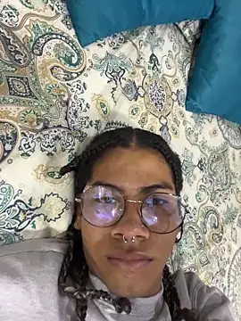 Maxim-Walker online show from December 3, 3:07 am