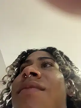 Maxim-Walker online show from December 2, 2:45 am