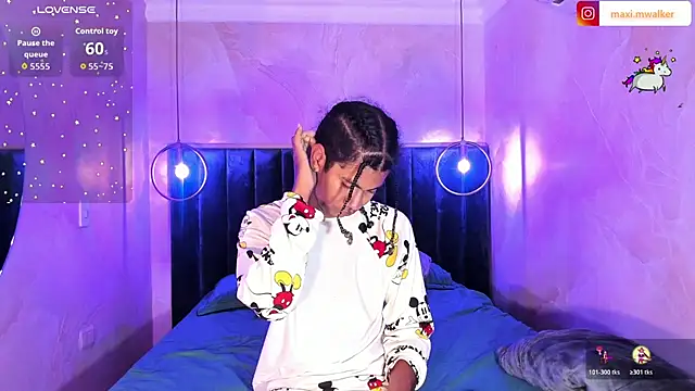 Maxim-Walker online show from October 21, 3:06 am