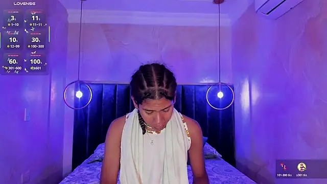 Maxim-Walker online show from October 29, 2:43 am