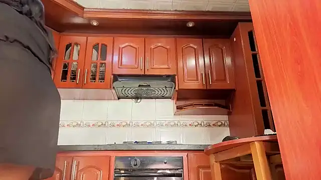 AmberNix online show from April 1, 2:36 pm