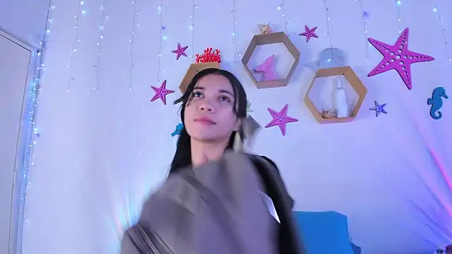 Emiily Parkerr online show from October 17, 3:10 am