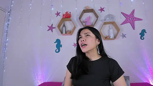 Emiily Parkerr online show from March 14, 3:15 am