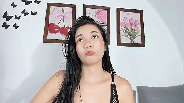 Emiily Parkerr online show from April 21, 11:11 pm