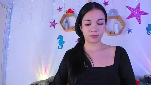 Emiily Parkerr online show from November 18, 3:10 am