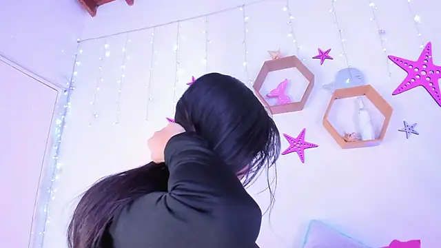 Emiily Parkerr online show from October 25, 3:06 am