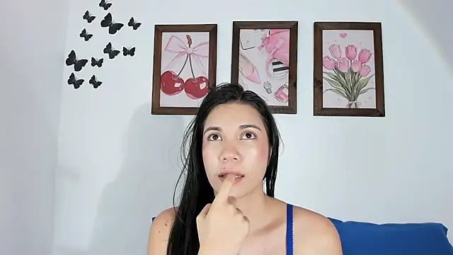 Emiily Parkerr online show from April 22, 11:11 pm