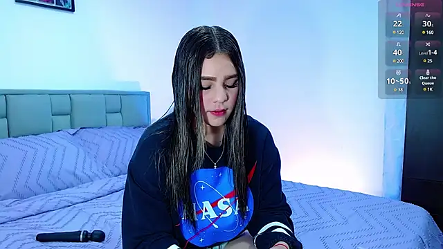 Snapshot of astrid-omega chatting on February 10, 9:04 pm astrid-omega online show from February 10, 9:04 pm