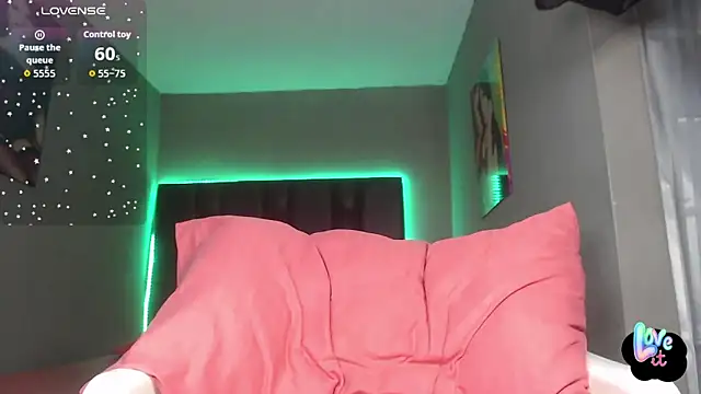 alizbunny online show from March 3, 12:50 am