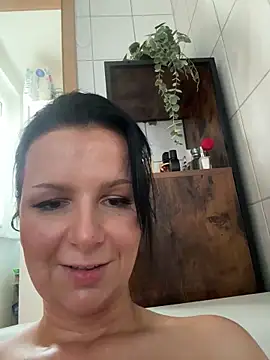 Off  Melonenmandy online show from June 15, 2:17 pm