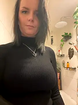 Snapshot of Off__Melonenmandy chatting on November 28, 7:36 pm Off Melonenmandy online show from November 28, 7:36 pm