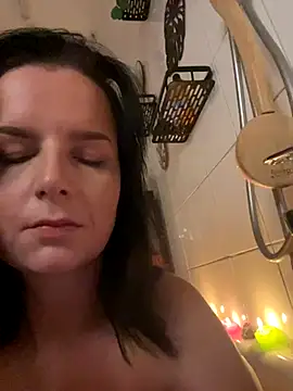 Snapshot of Off__Melonenmandy chatting on November 23, 4:28 pm Off Melonenmandy online show from November 23, 4:28 pm