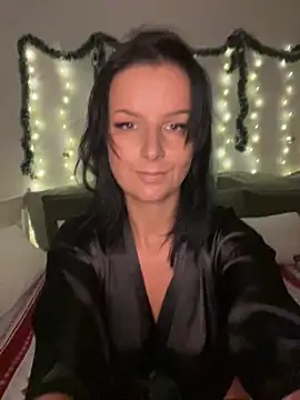 Snapshot of Off__Melonenmandy chatting on December 15, 3:29 pm Off Melonenmandy online show from December 15, 3:29 pm