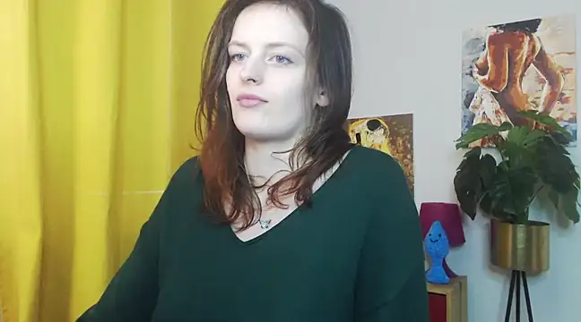 Snapshot of juicyNadine chatting on February 10, 9:25 am juicyNadine online show from February 10, 9:25 am