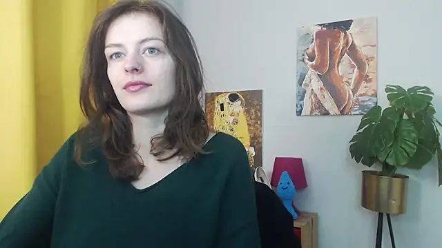 Snapshot of juicyNadine chatting on December 3, 5:52 am juicyNadine online show from December 3, 5:52 am