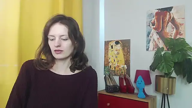 Snapshot of juicyNadine chatting on November 8, 8:29 am juicyNadine online show from November 8, 8:29 am