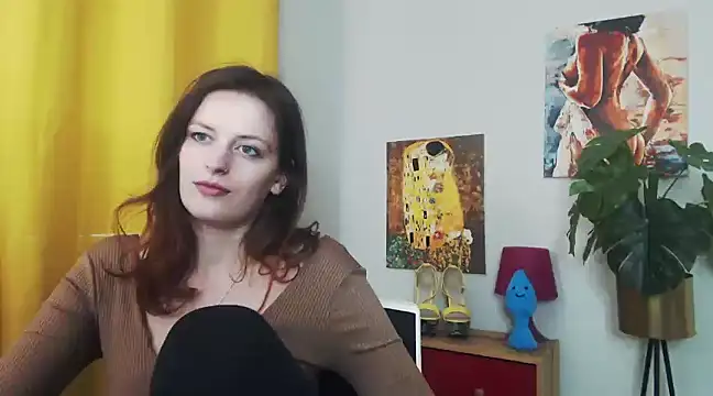 Snapshot of juicyNadine chatting on February 24, 9:21 am juicyNadine online show from February 24, 9:21 am