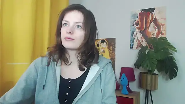 Snapshot of juicyNadine chatting on November 16, 7:24 am juicyNadine online show from November 16, 7:24 am