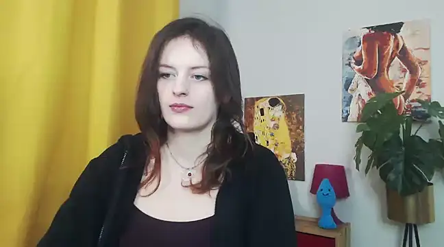 Snapshot of juicyNadine chatting on February 26, 6:19 am juicyNadine online show from February 26, 6:19 am