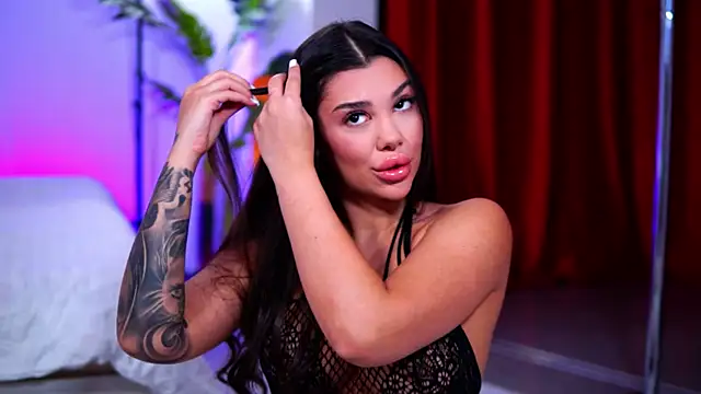 NatyDesiree online show from November 5, 10:07 am