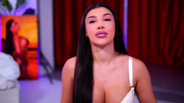 NatyDesiree online show from December 4, 4:44 am