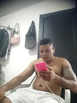 SaucyAffair0 online show from March 26, 1:26 am