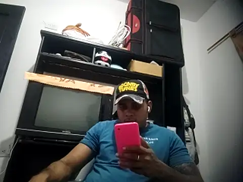 SaucyAffair0 online show from February 27, 2:12 am