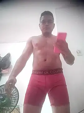 SaucyAffair0 online show from April 12, 1:36 pm