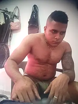 SaucyAffair0 online show from April 3, 2:34 pm