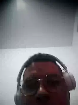 Snapshot of SaucyAffair0 chatting on April 19, 6:21 pm SaucyAffair0 online show from April 19, 6:21 pm