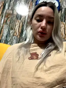 Snapshot of Sextazy chatting on October 19, 12:41 pm Sextazy online show from October 19, 12:41 pm