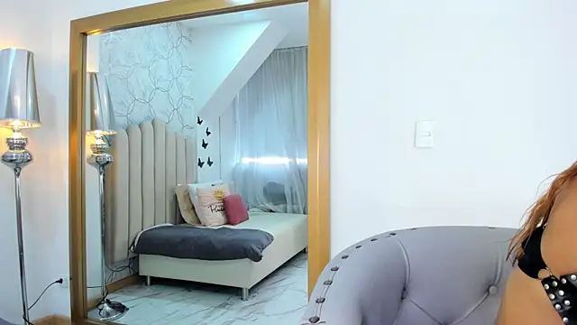 SofiaRios04 online show from October 28, 12:15 pm