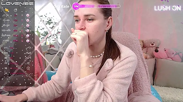 Snapshot of Bella__Swoon chatting on October 10, 5:08 am Bella Swoon online show from October 10, 5:08 am