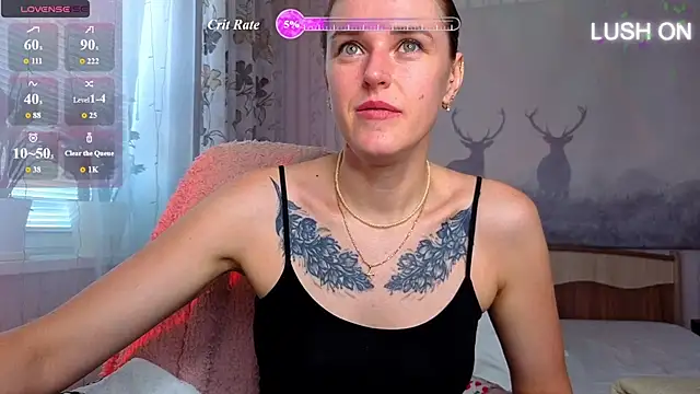 Snapshot of Bella__Swoon chatting on June 17, 6:02 am Bella Swoon online show from June 17, 6:02 am