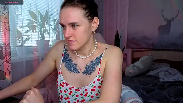 Bella  Swoon online show from May 16, 4:22 am