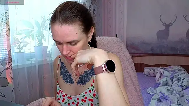 Bella  Swoon online show from May 22, 5:27 am