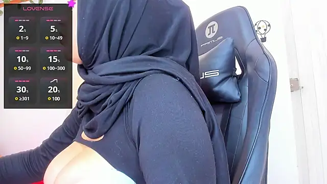 amira nazer online show from March 10, 3:09 pm