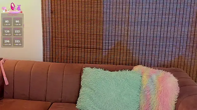 Snapshot of ariana_cross chatting on June 30, 2:39 pm ariana cross online show from June 30, 2:39 pm
