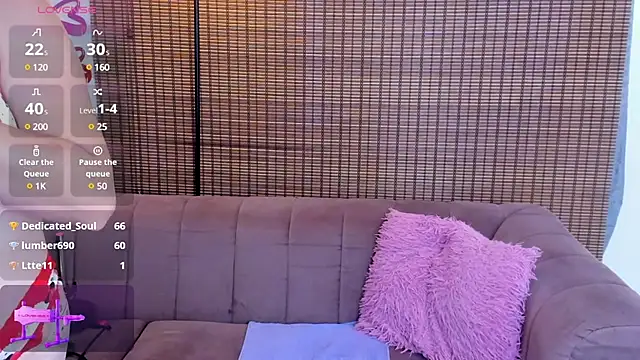 Snapshot of ariana_cross chatting on February 22, 3:36 pm ariana cross online show from February 22, 3:36 pm