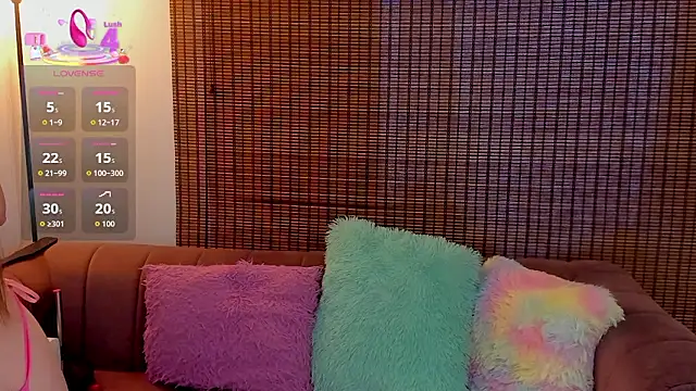 ariana cross online show from January 11, 12:45 pm