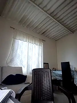 Snapshot of allison-dreams chatting on February 15, 1:49 pm allison-dreams online show from February 15, 1:49 pm