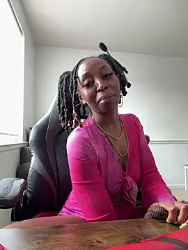 LeyaHoneybuns online show from February 10, 4:39 pm