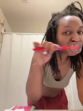 LeyaHoneybuns online show from January 23, 2:23 am